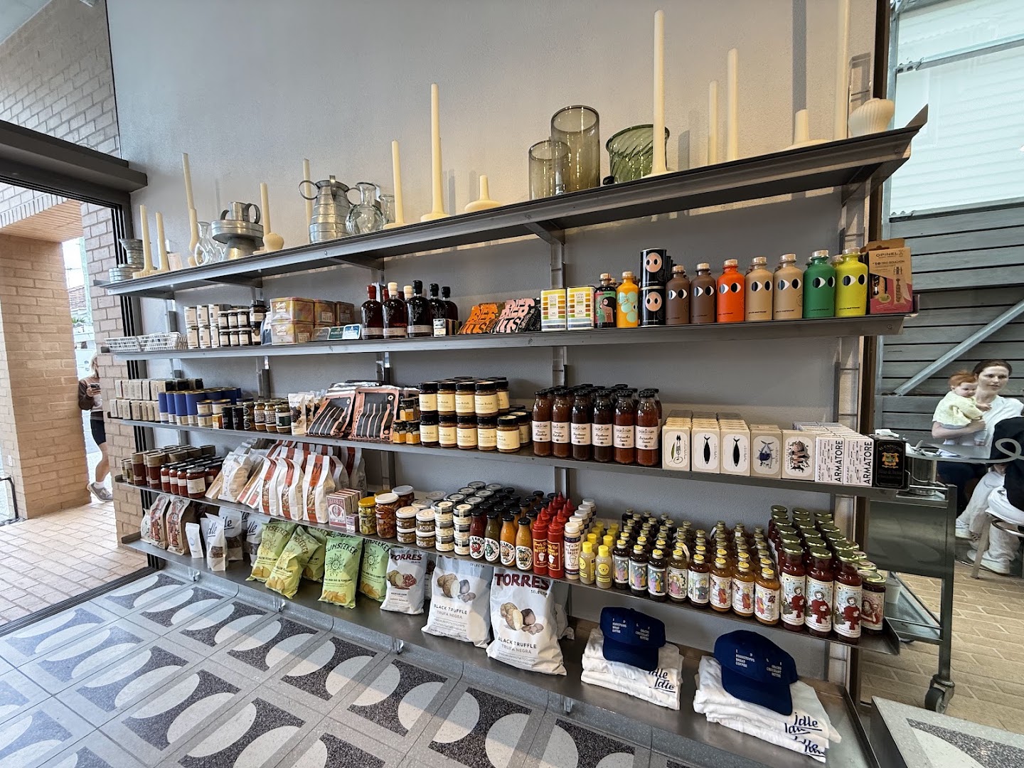 Idle: venue products and atmosphere