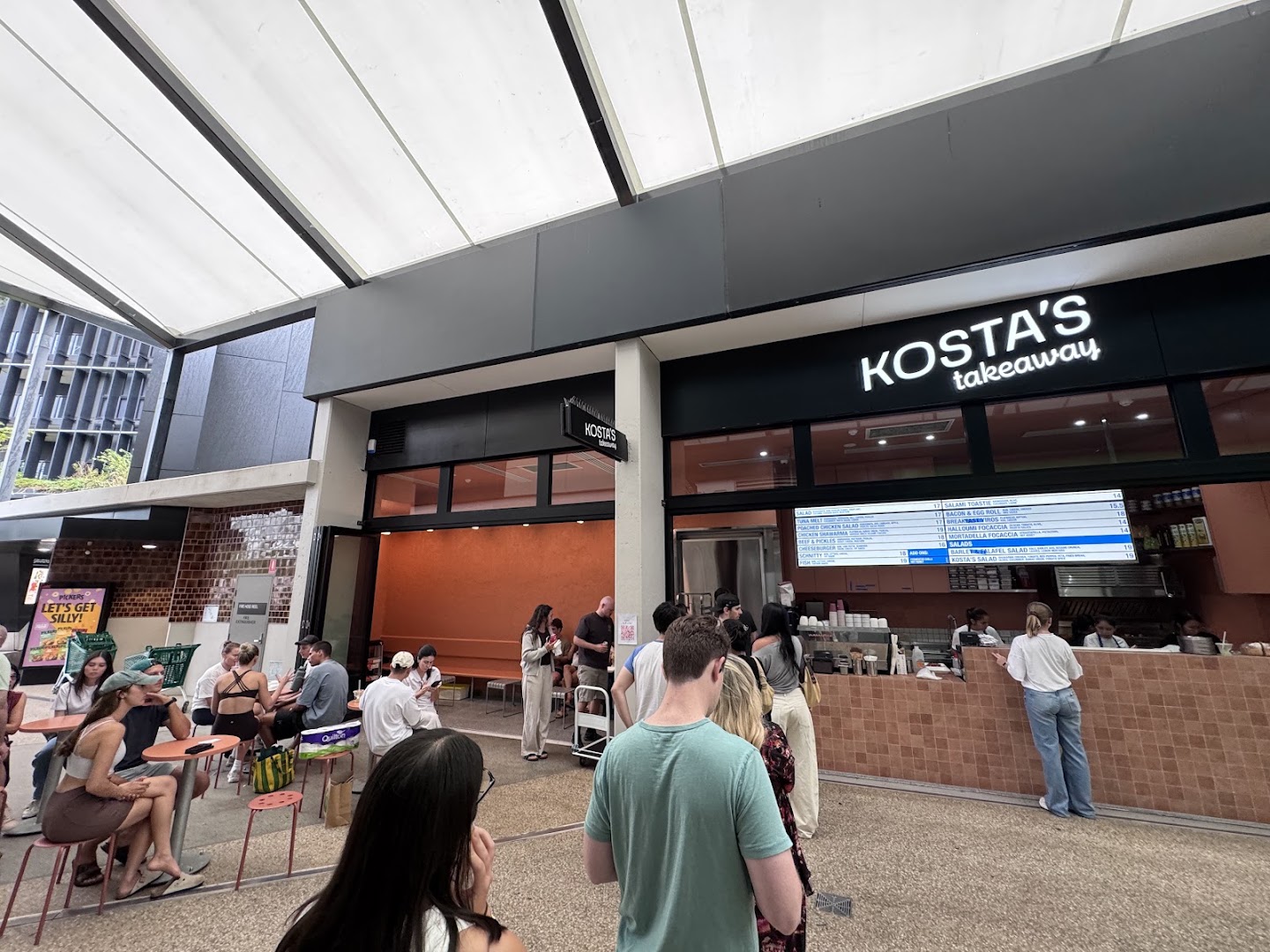 Kosta's Takeaway: clear shot of venue atmosphere