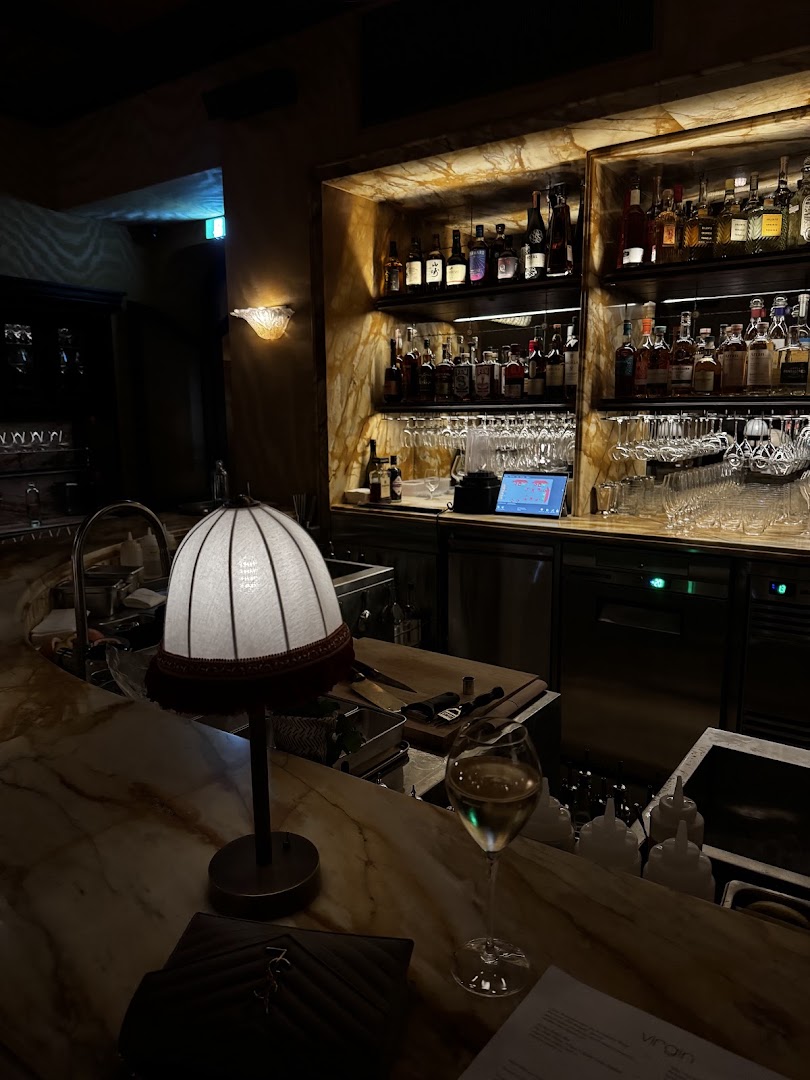 Le Royale: atmospheric and high quality photo