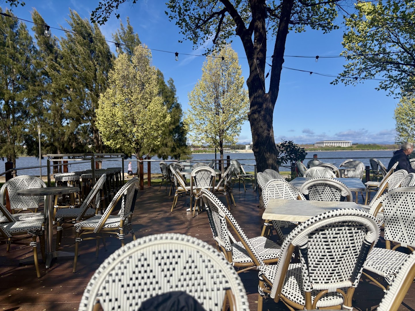 Curio Press Espresso Bar: inviting outdoor terrace atmosphere
