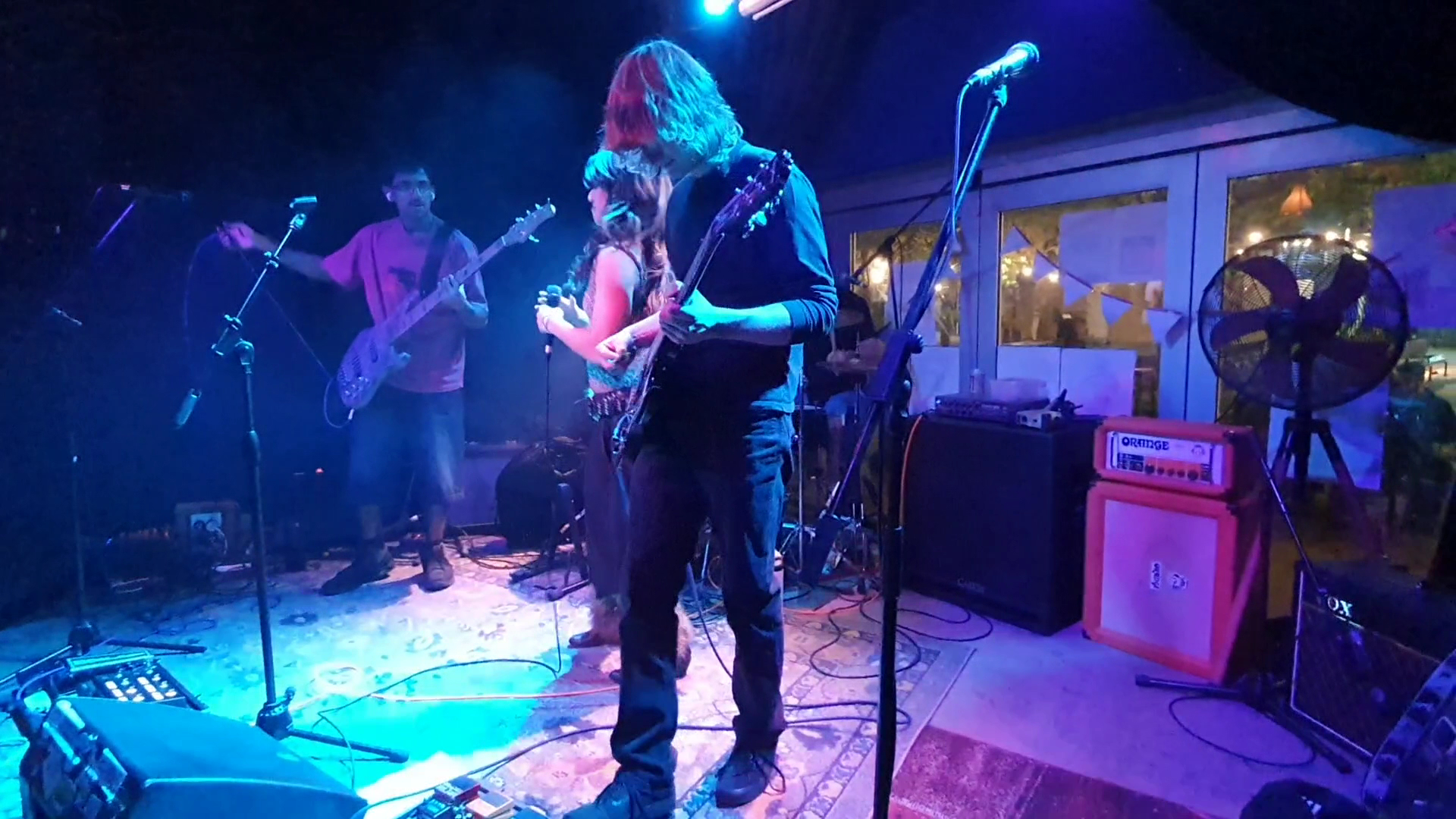Dissent Cafe and Bar: live music venue atmosphere