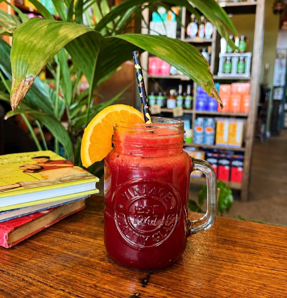 Eddie's Organics: appealing photo of a drink