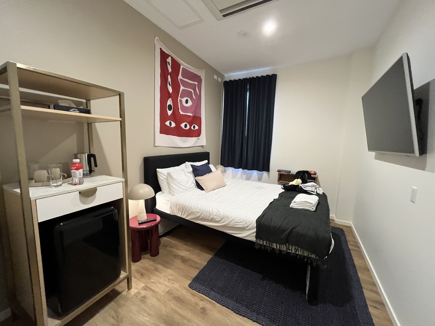 Little Drifter Canberra: clean and professional hotel room