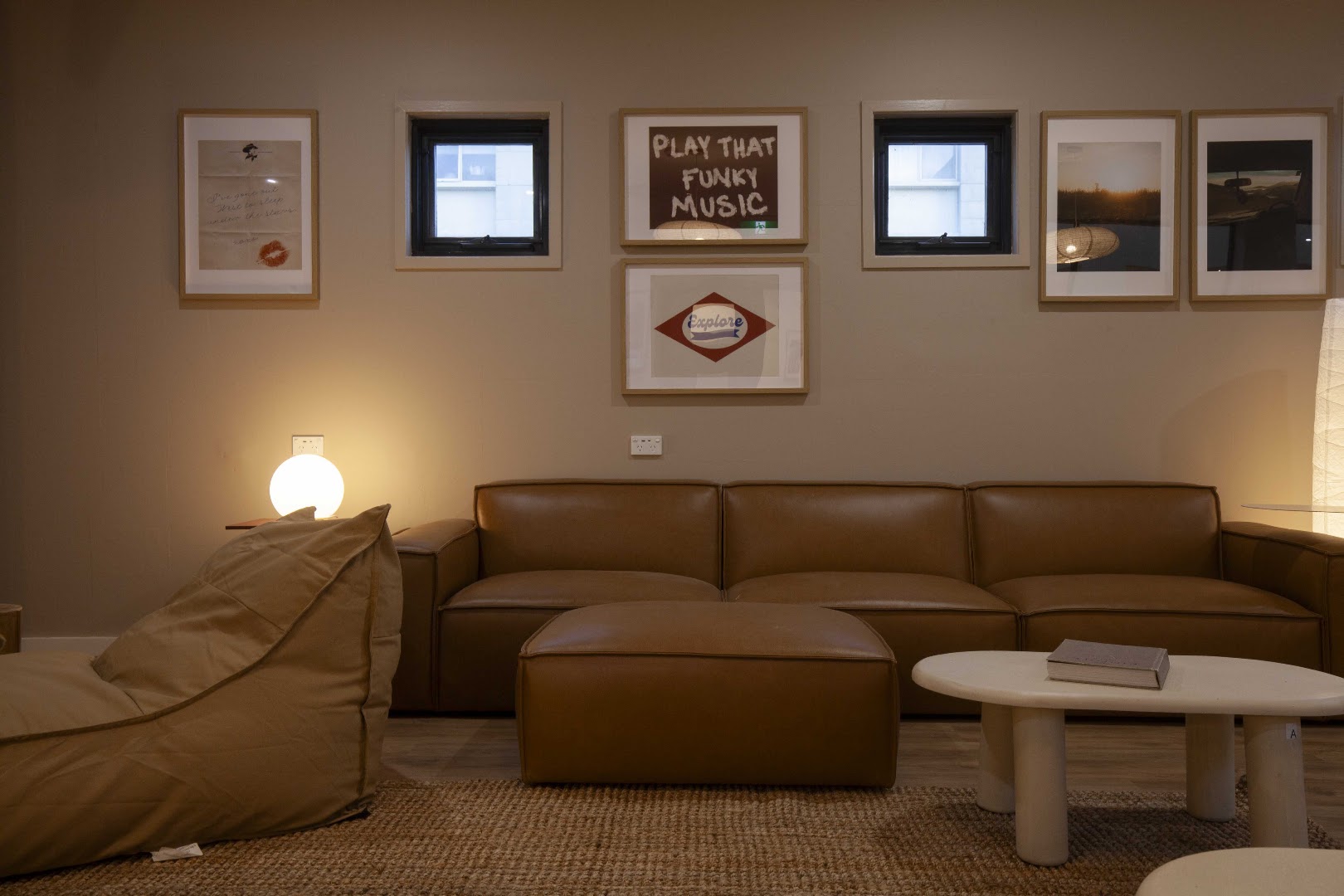 Little Drifter Canberra: inviting and professional hotel lounge
