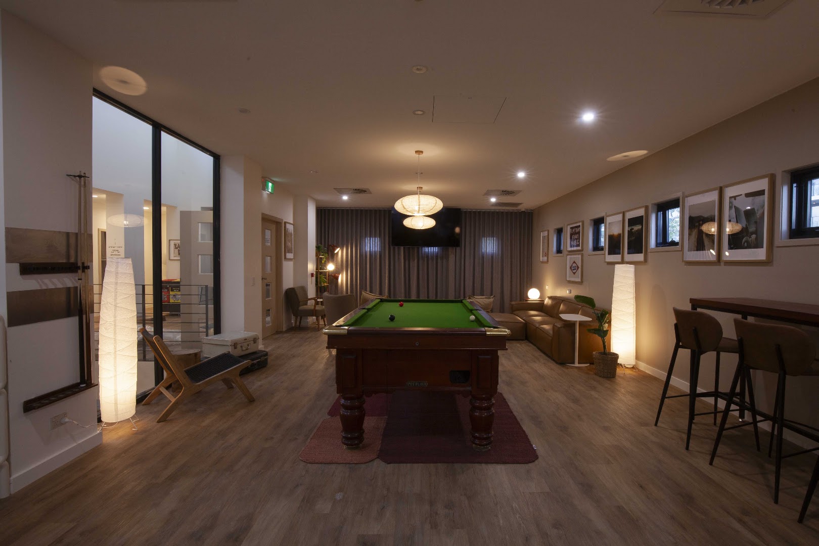 Little Drifter Canberra: clear, professional hotel lounge photo