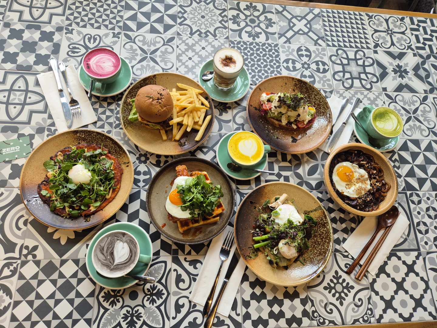 Zero Complex: appetizing, high-quality food photography