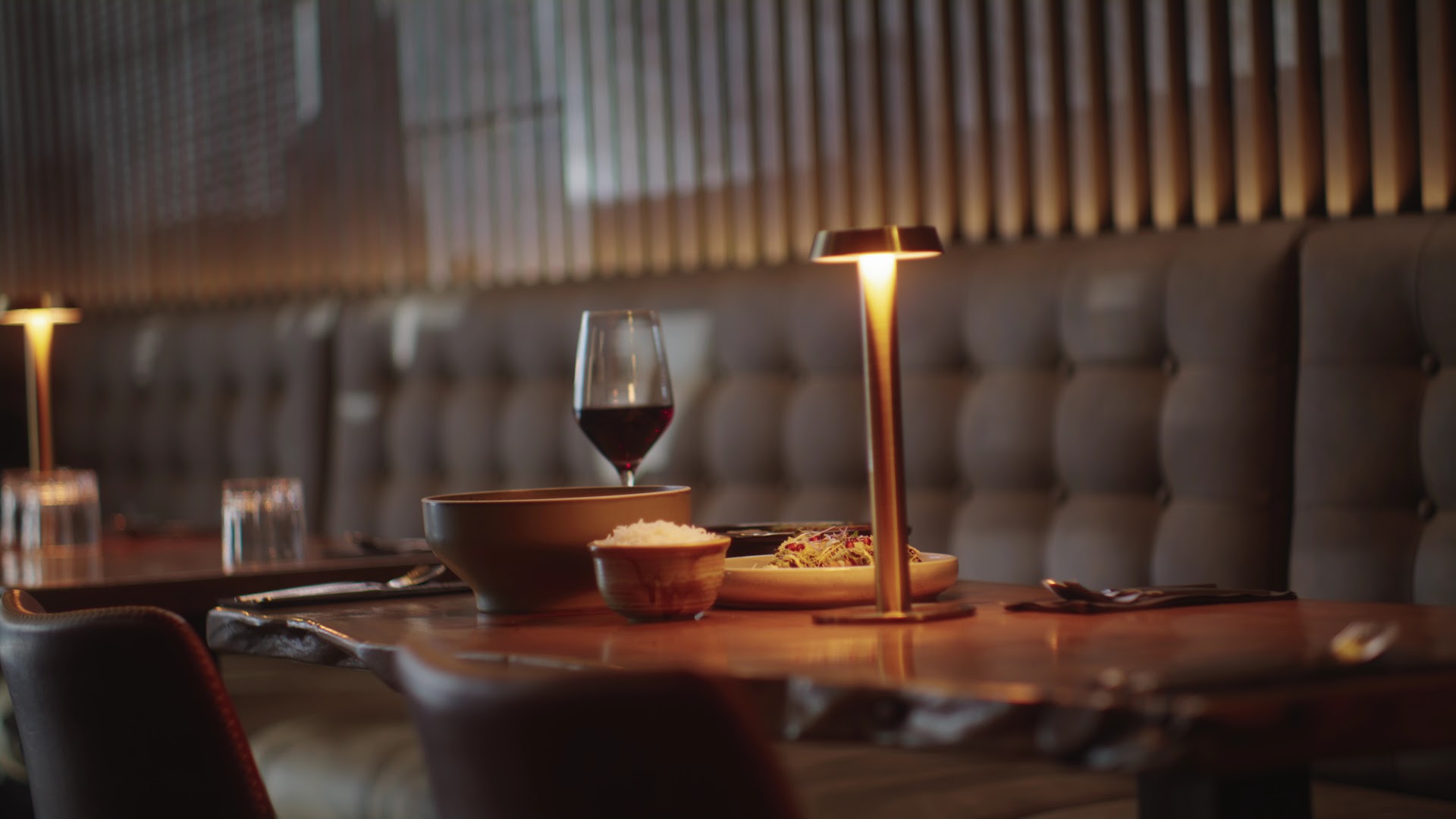 Amaranta: professional atmosphere and interior shot