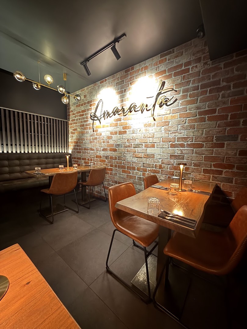 Amaranta: professional interior shot of restaurant