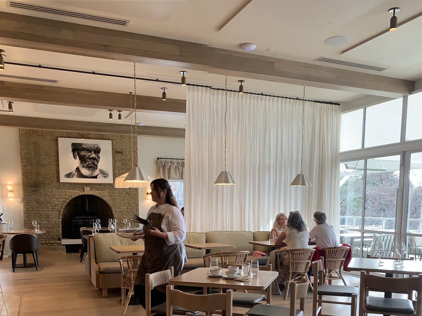 Bird In Hand: inviting and professional restaurant interior