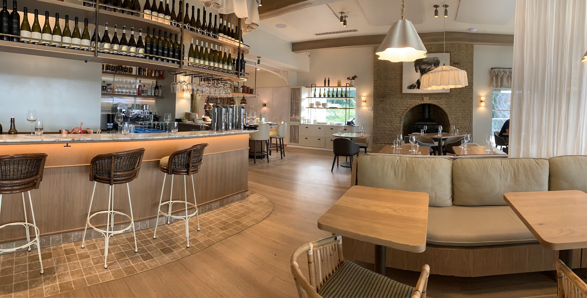 Bird In Hand: high quality interior restaurant shot