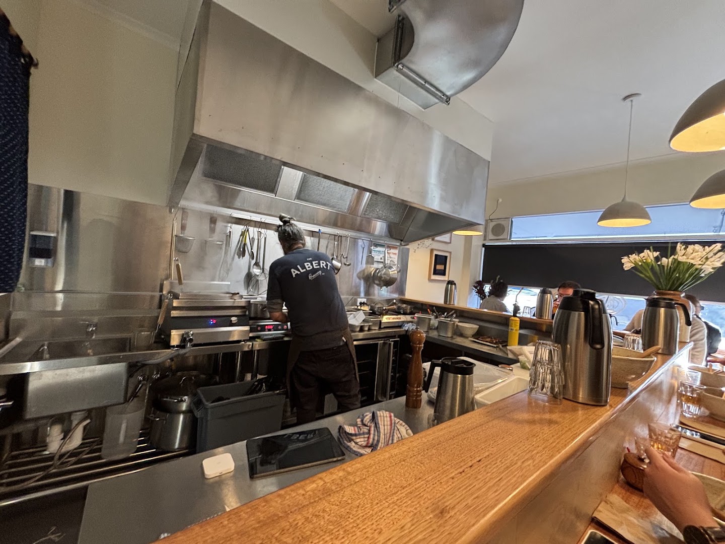 Ranita Ramen: authentic kitchen atmosphere