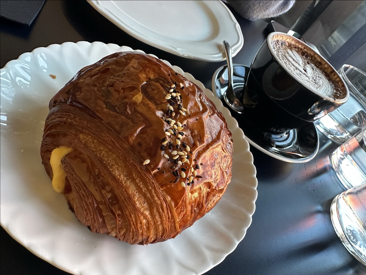 Six Russell Bistro: appetizing, high-quality food photography