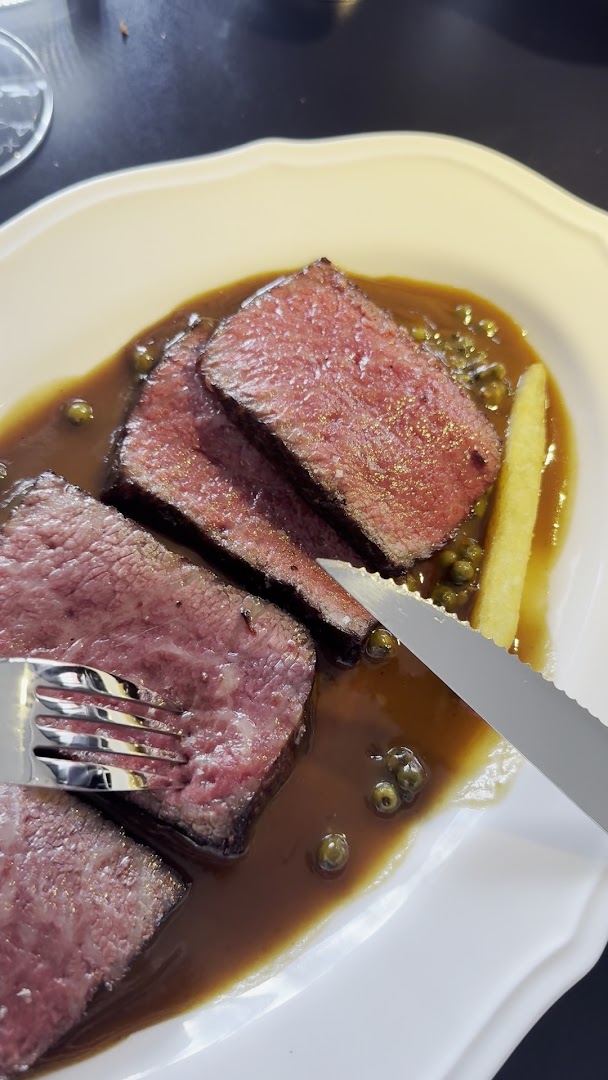 Six Russell Bistro: appetizing photo of restaurant food