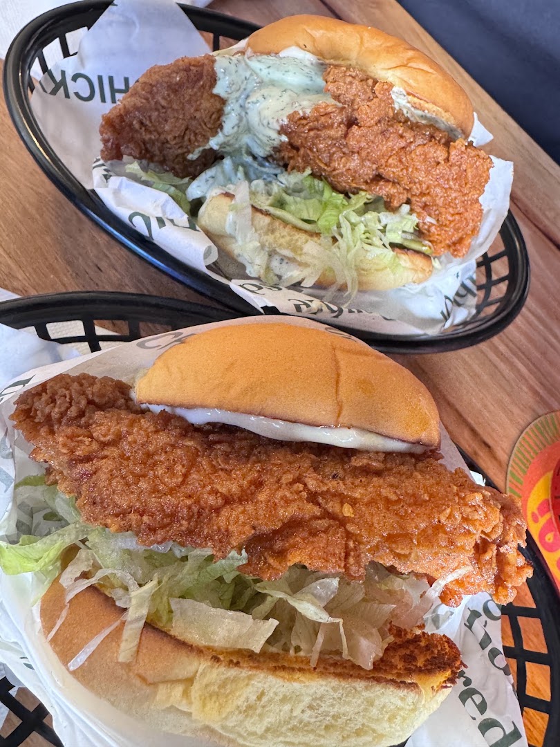 ChickyBoi: appetizing, high-quality food photography