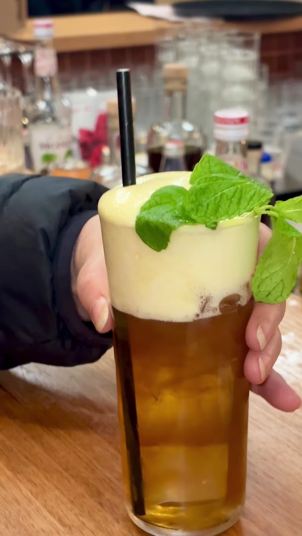 Dutch Rules Distilling: appetizing cocktail photo