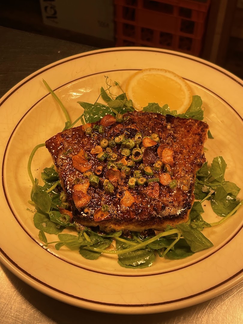 The Pontian Club: appetizing, high-quality food photography