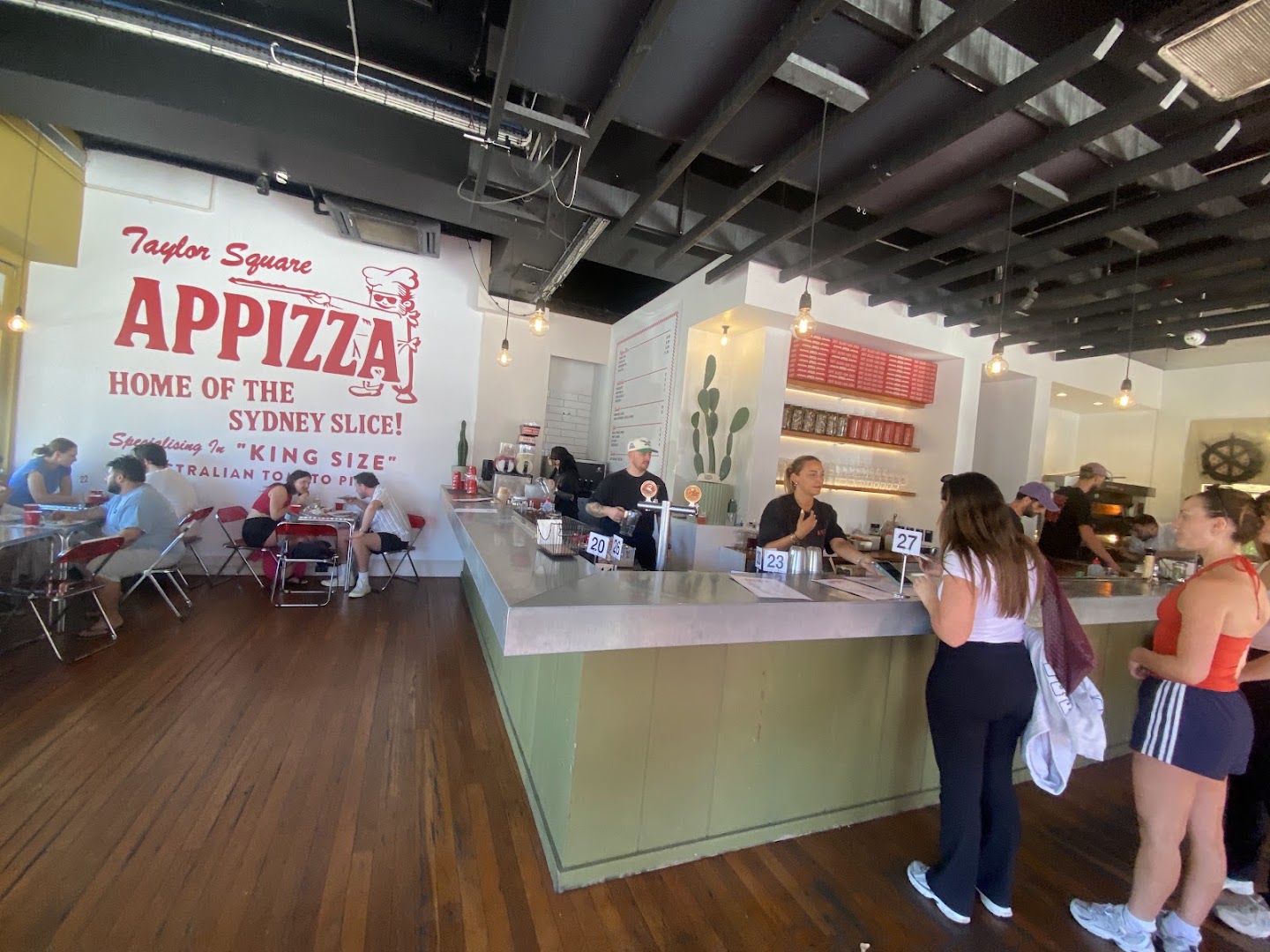 Appizza: clear shot of restaurant interior