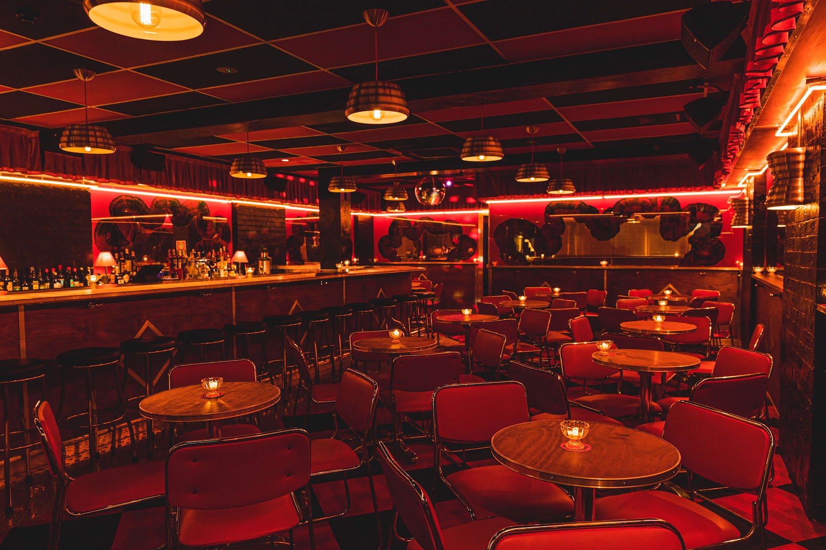Bar Herbs: inviting atmosphere and professional quality