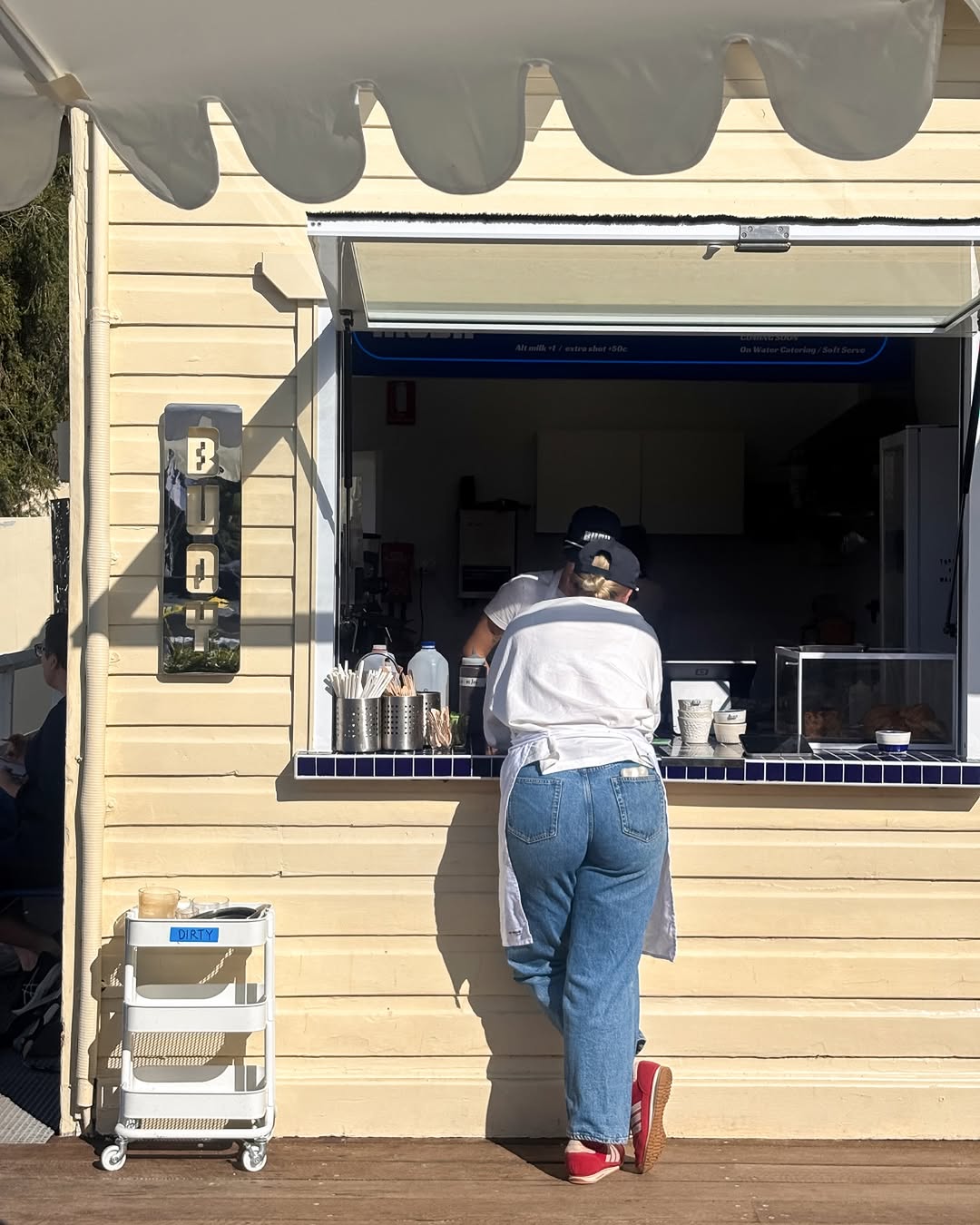 Buoy Kiosk: clear shot of venue atmosphere