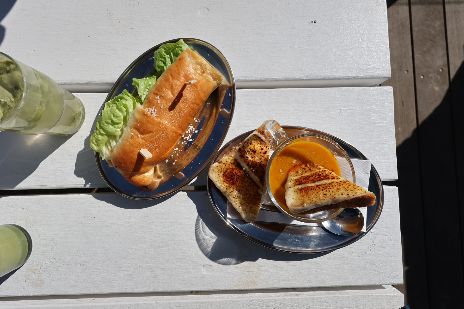 Buoy Kiosk: appetizing food photography