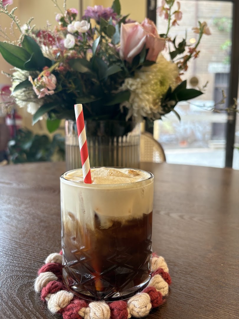 Festive Coffee: appealing photo of coffee drink
