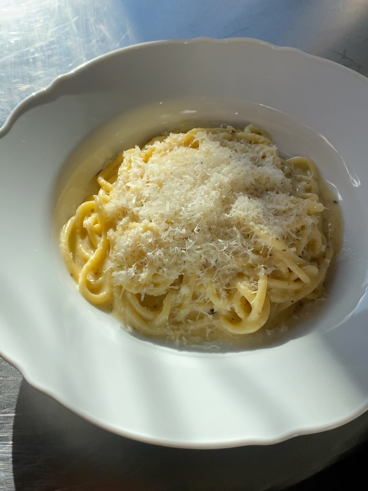 Jinius: appetizing photo of pasta dish