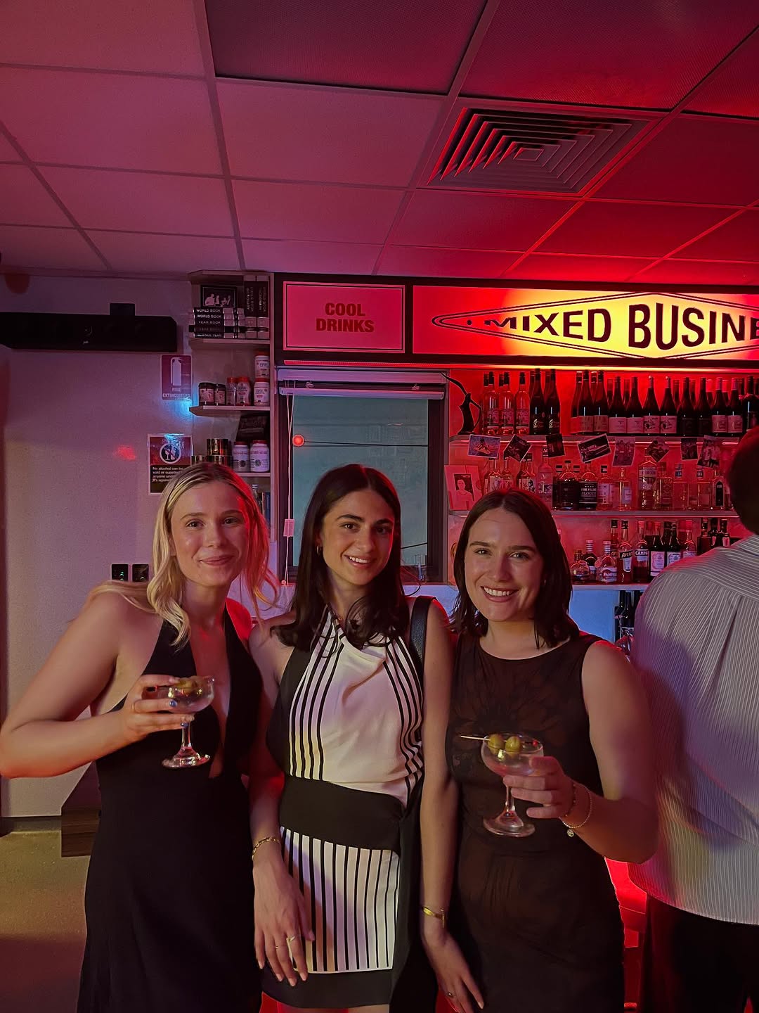 Mixed Business: atmosphere and happy customers