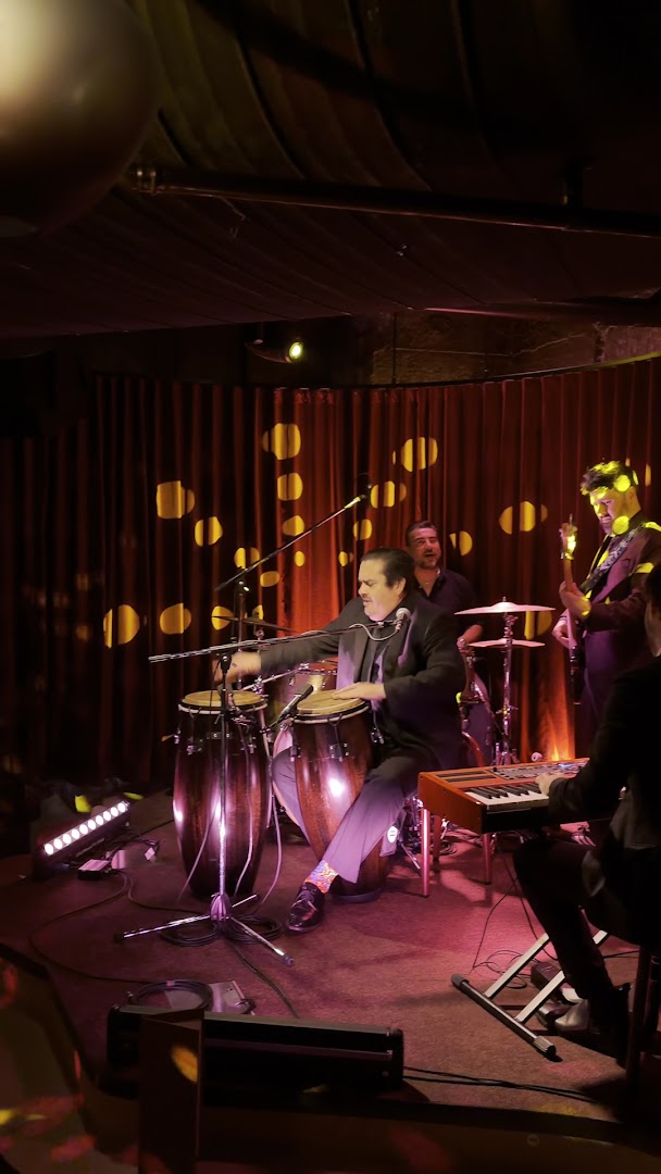 Razz Room: live music venue atmosphere