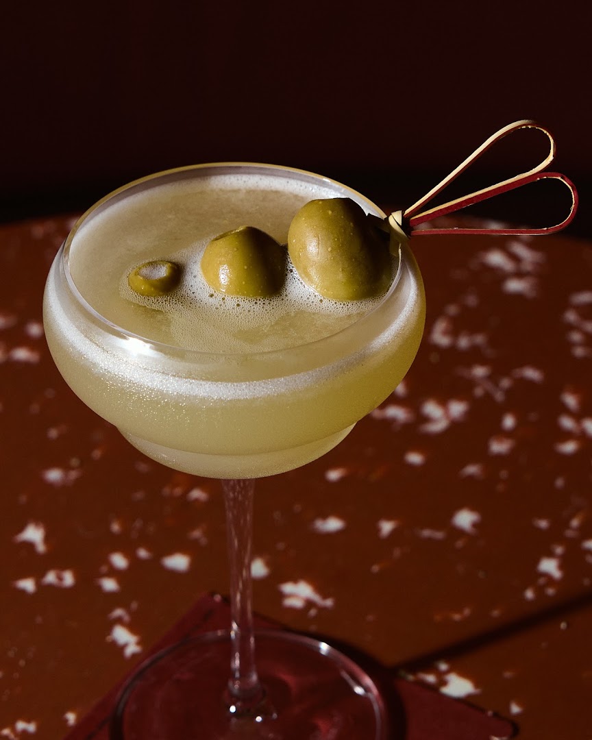 Razz Room: professional high quality cocktail photo