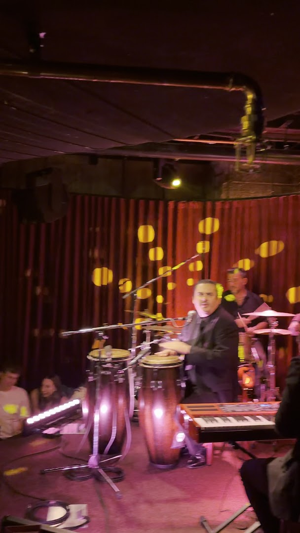 Razz Room: live music venue atmosphere