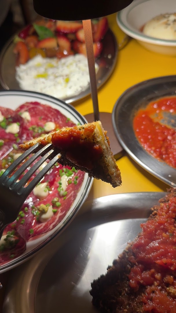 Sugo: appetizing food photography