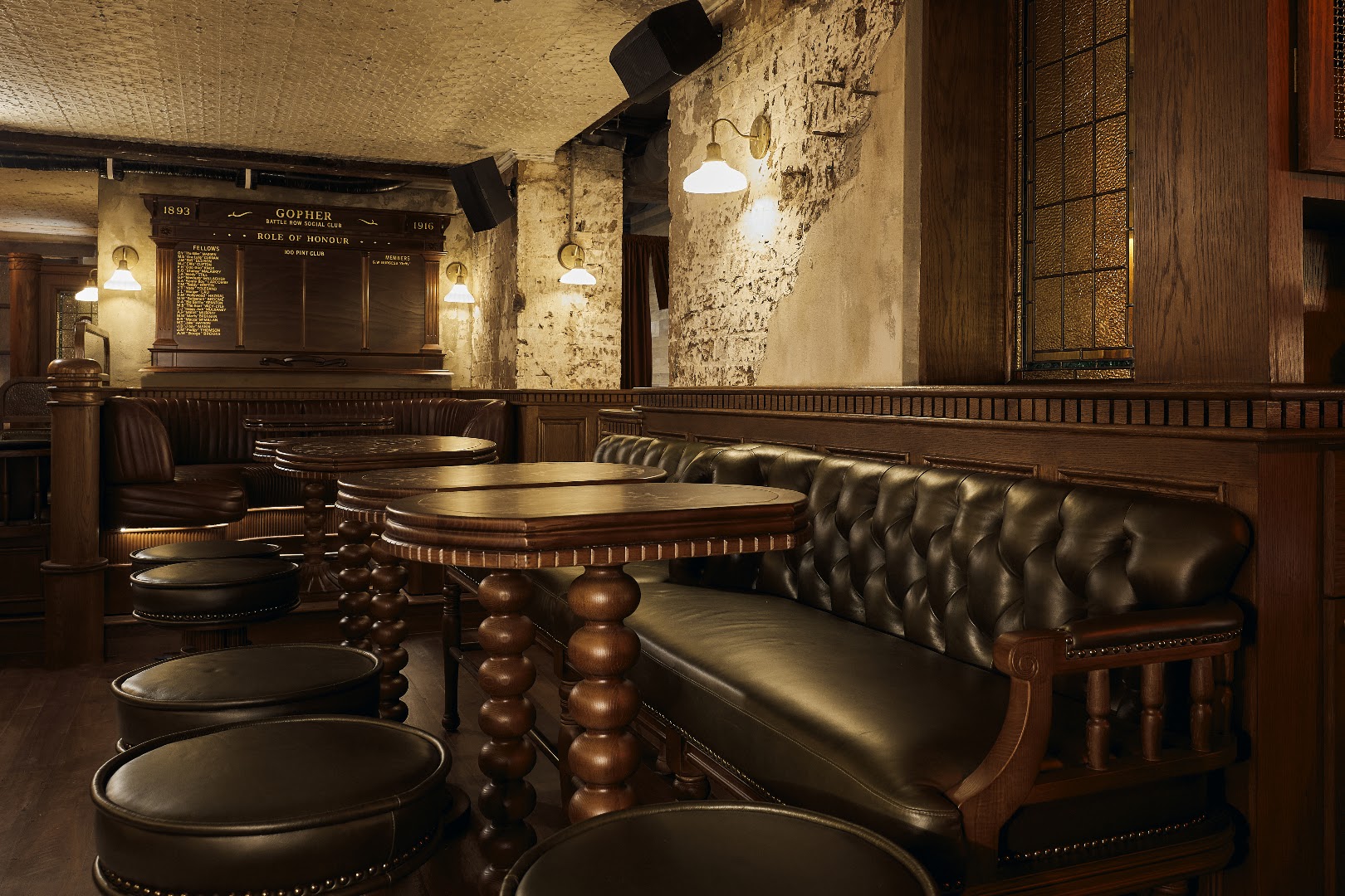 The Gopher: high quality interior atmosphere shot