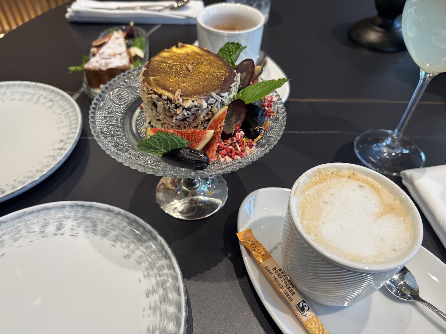 Filigran: appetizing food and drink presentation