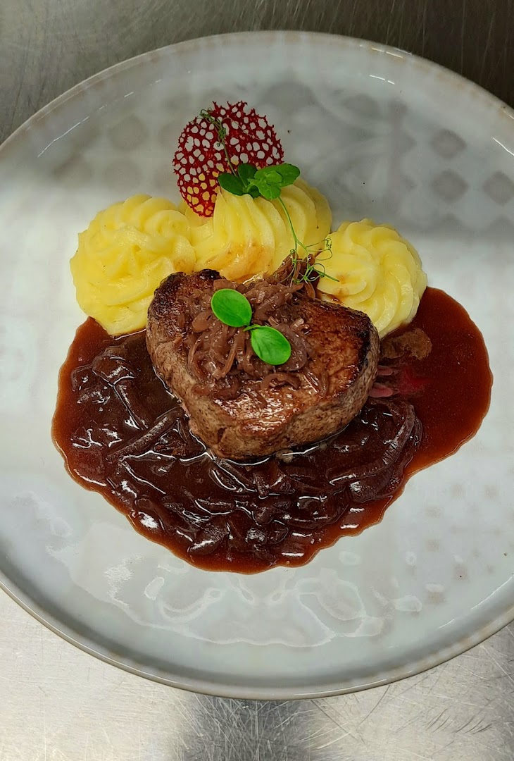 Acht am Heu: appetizing, high-quality food photography