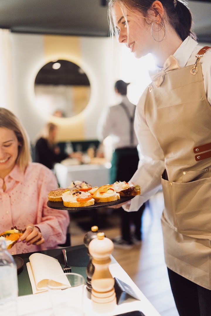 Bertis belegte Brötchen: professional photo showing service quality
