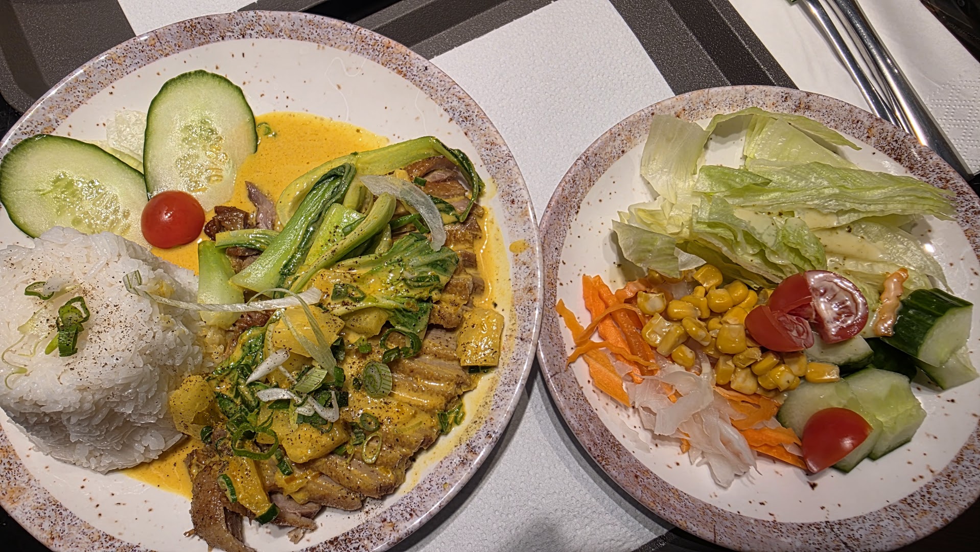 V Pho Vietnam: appetizing, clear photo of food