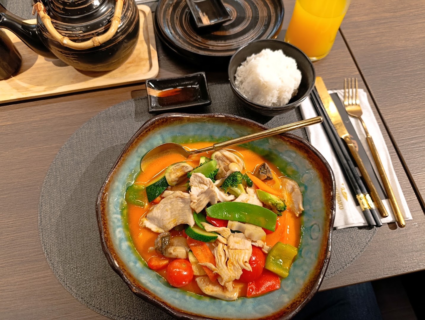 WakuWaku: appetizing, high-quality food photography