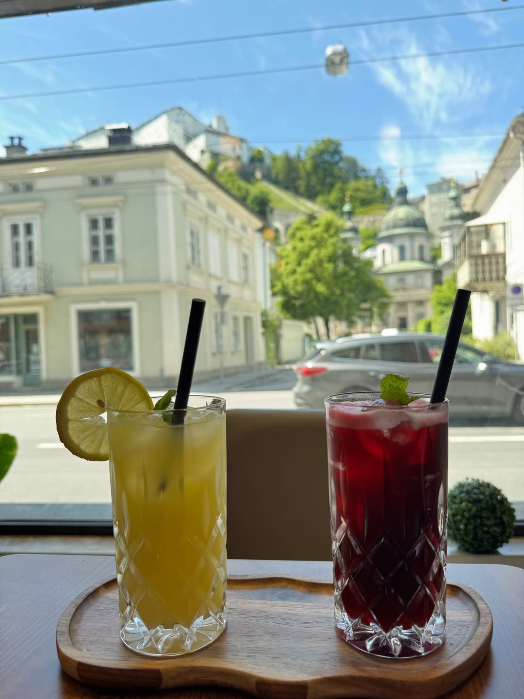 Le Nimba: appealing drinks with nice view