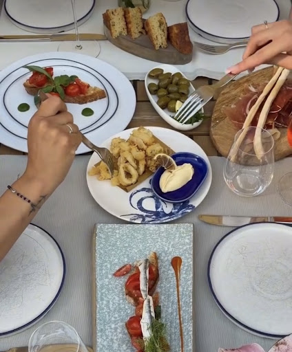 Partenope: appetizing food and dining atmosphere