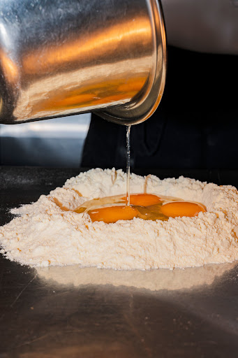 Partenope: high quality food preparation shot