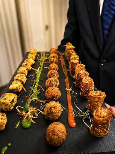Partenope: professional food presentation and service