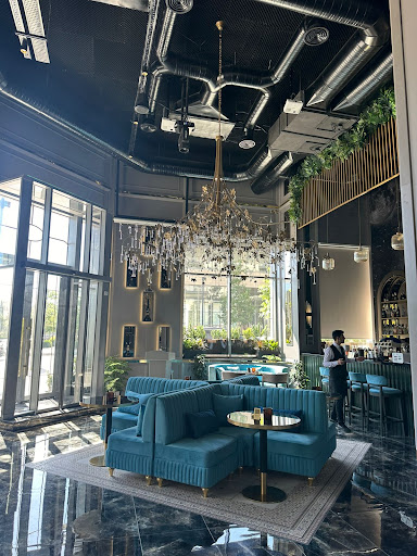 CEO's Lounge: high quality interior atmosphere shot