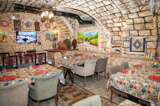 Dolma Restaurant: clear, inviting restaurant interior shot