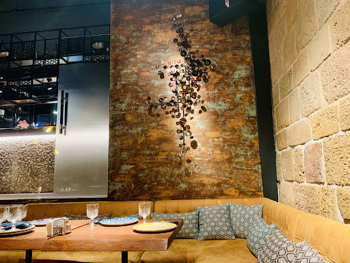 Kasamasa: high quality interior atmosphere shot