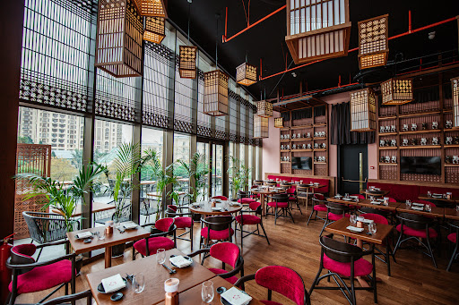 Zakura: high quality interior restaurant shot