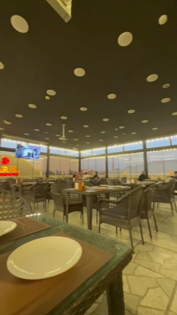 Barel Pub Restoran: clear shot of restaurant interior