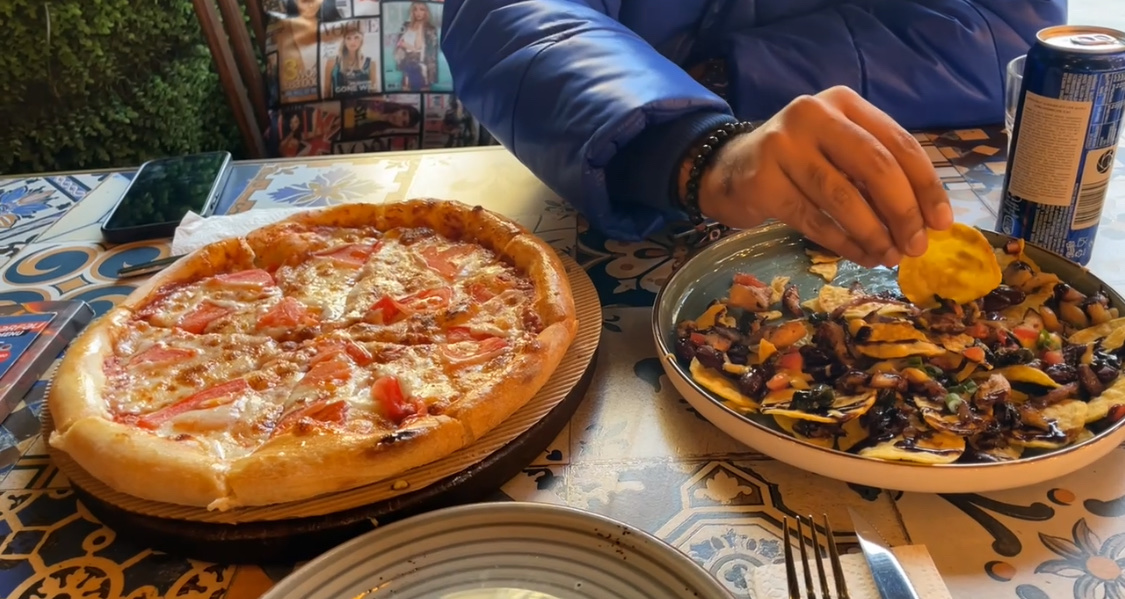 Kolorit Cafe and Dining: appetizing food and dining atmosphere