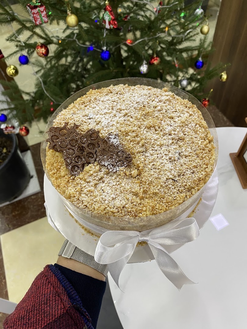 Ballı Un Məmulatları: appetizing photo of shop product