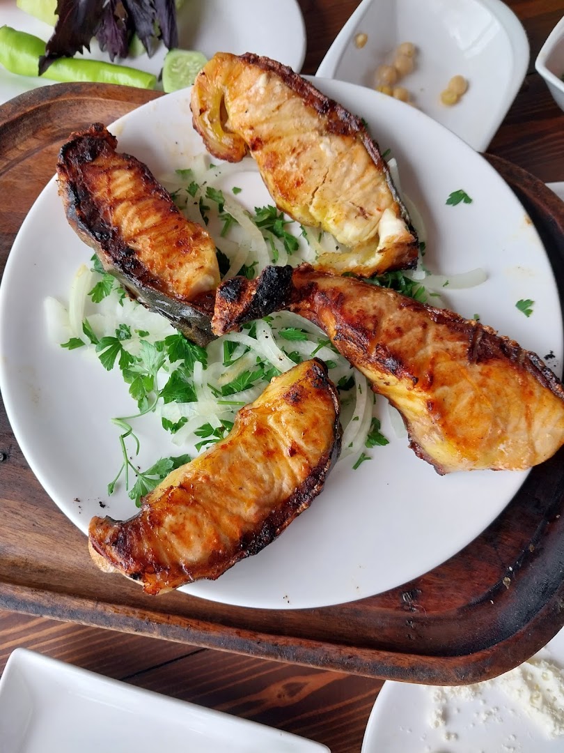 Delfin Restaurant: appetizing, high-quality food photography