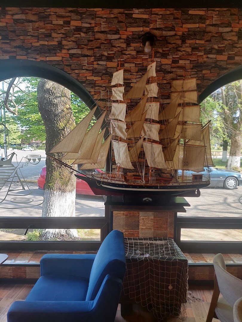 Lighthouse Coffeeshop: venue atmosphere and decor